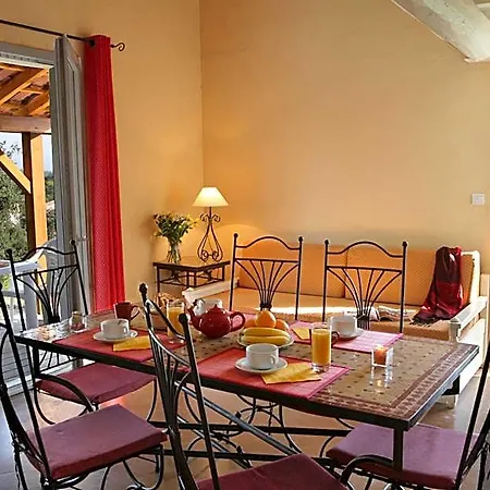 Goelia Les Portes Des Cevennes 3*